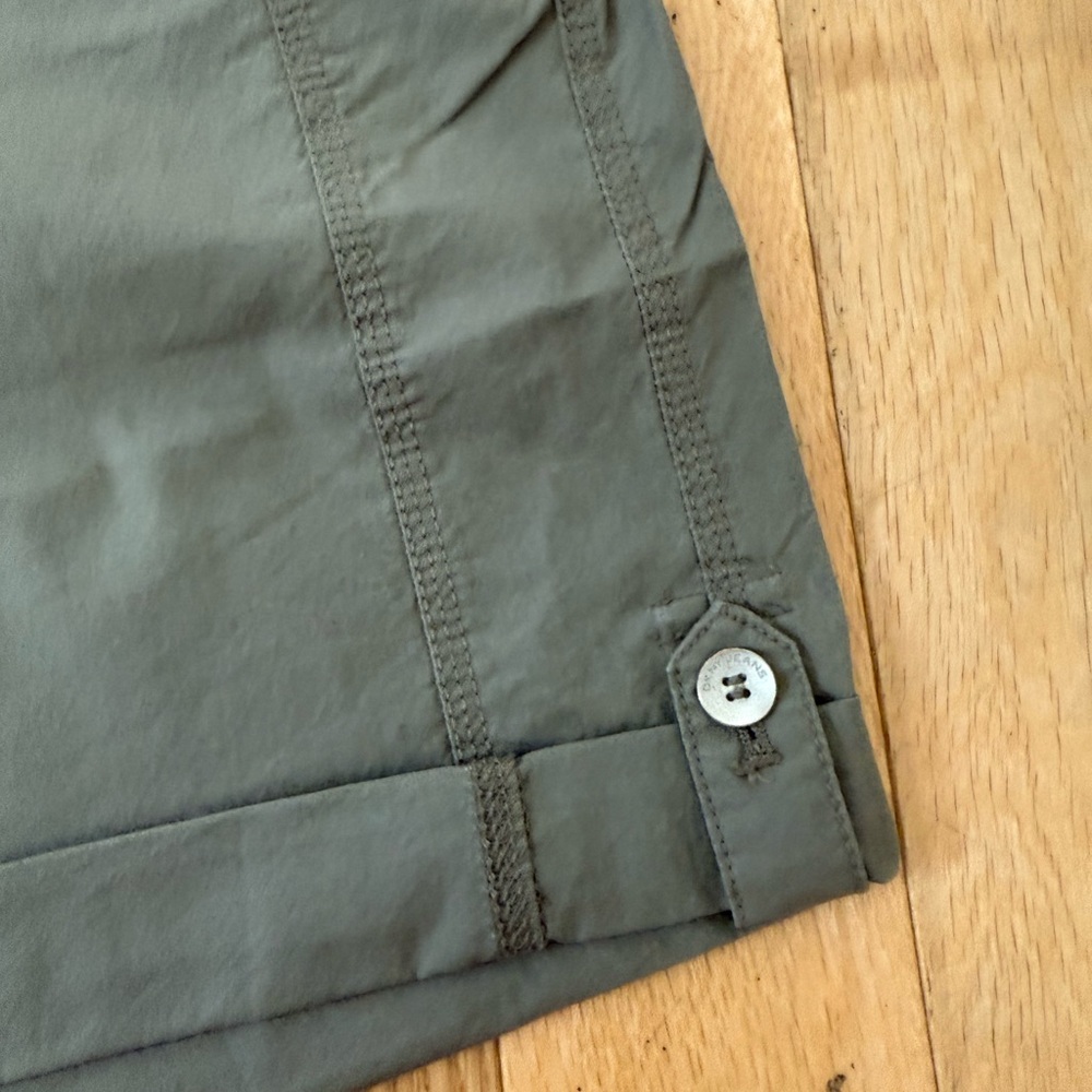 DKNY Convertible Army Green Shorts Size 2 - Picture 3 of 9